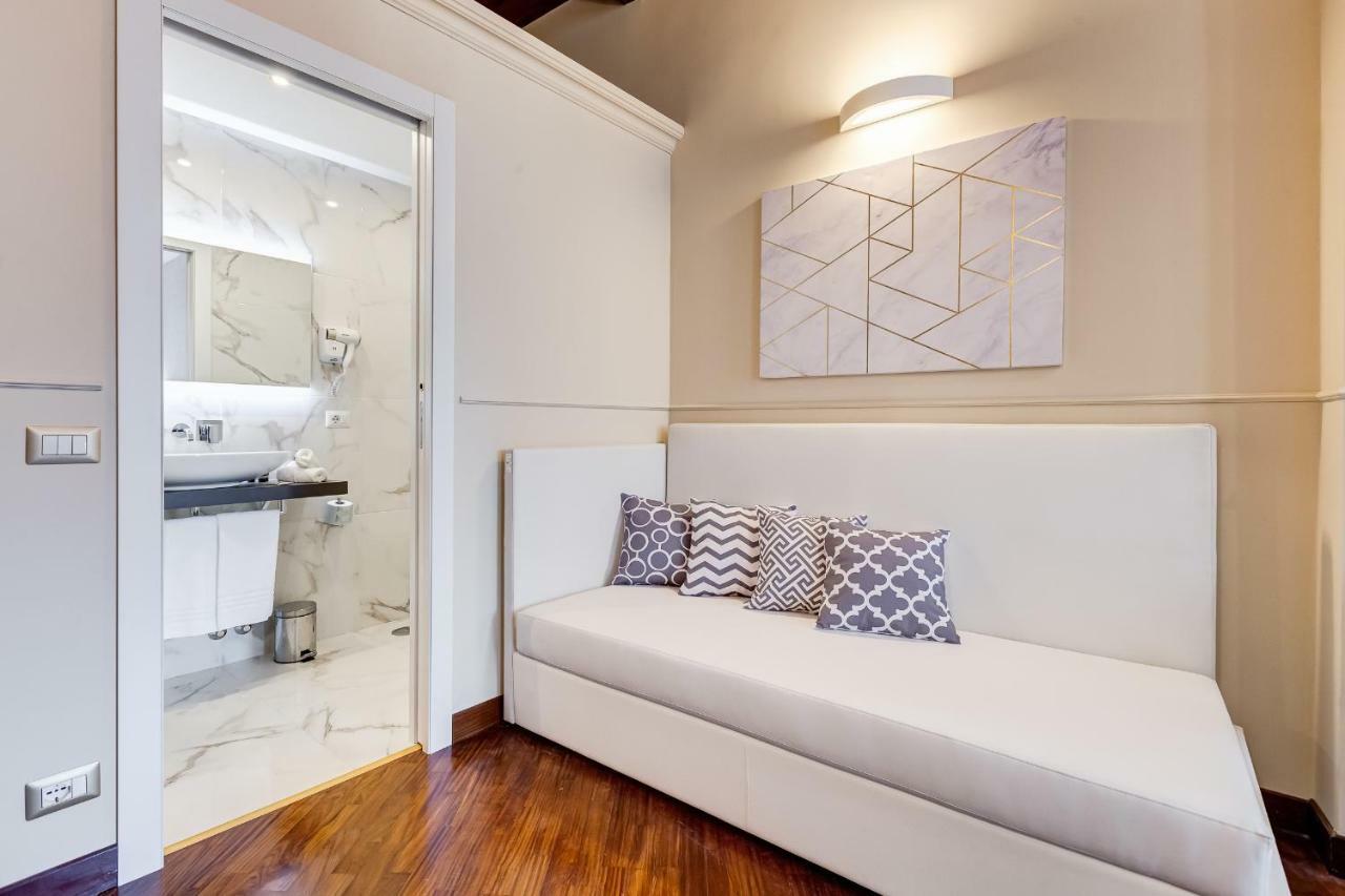 Trevi Private Suites By Premium Suites Collection โรม ภายนอก รูปภาพ