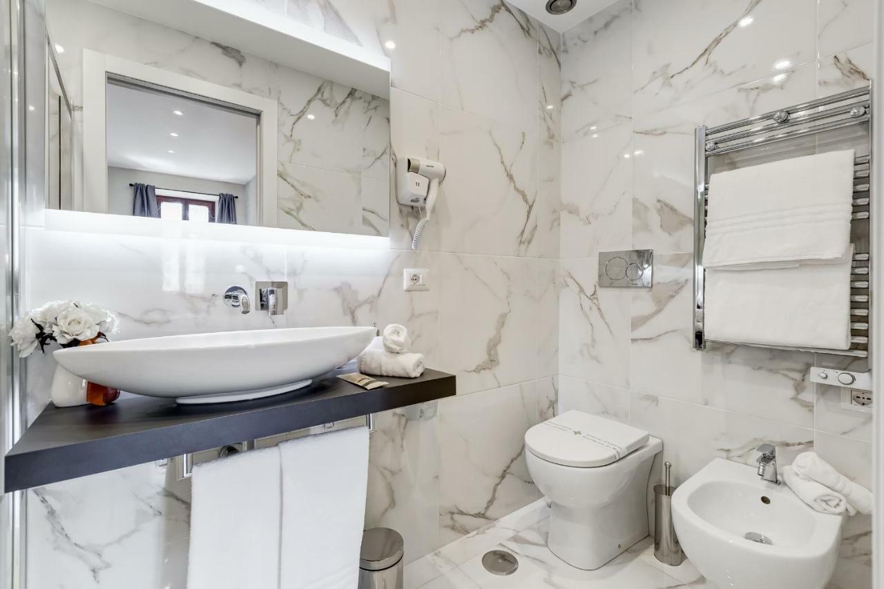 Trevi Private Suites By Premium Suites Collection โรม ภายนอก รูปภาพ