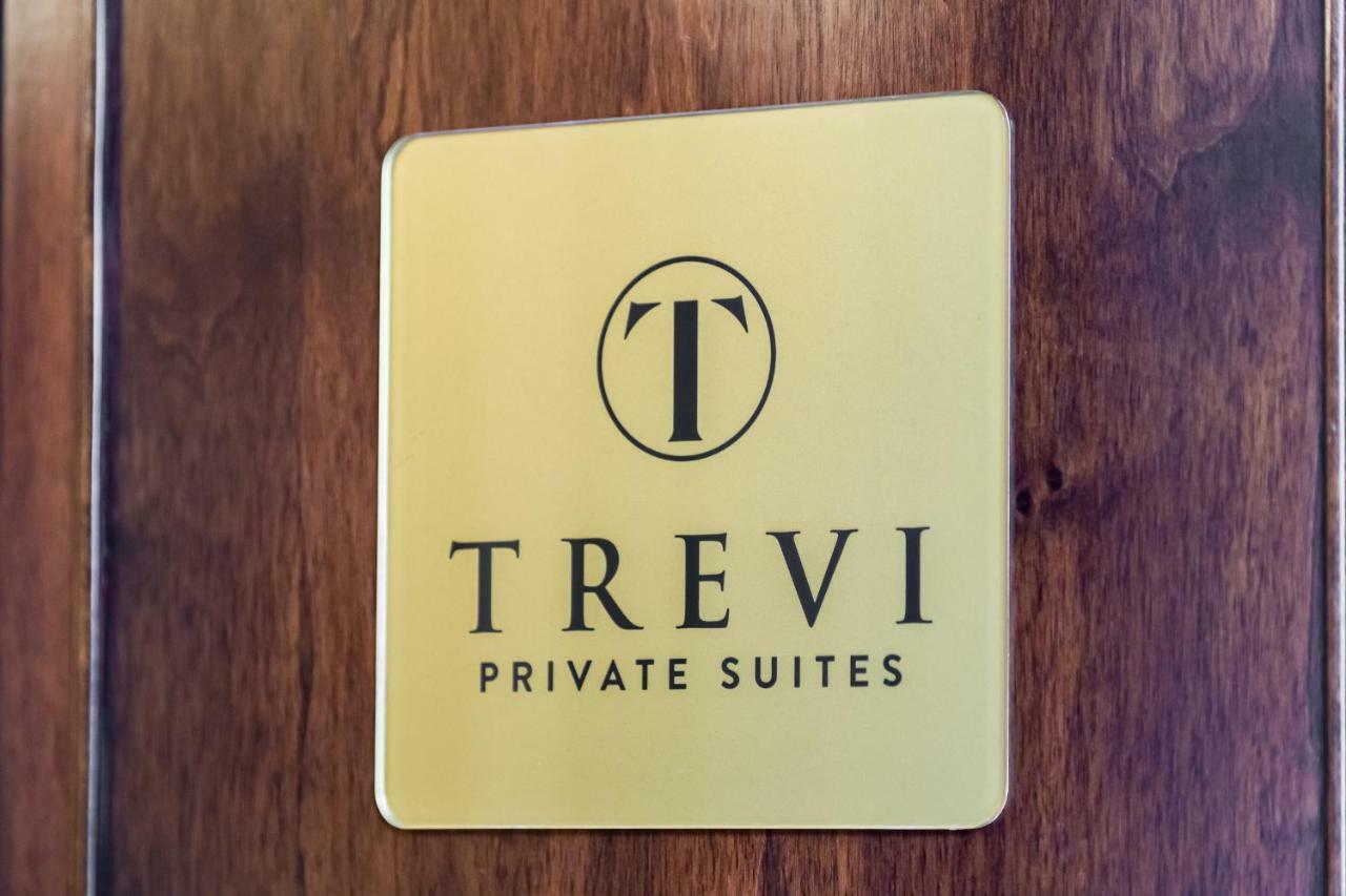 Trevi Private Suites By Premium Suites Collection โรม ภายนอก รูปภาพ